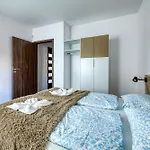 Oliver 2 Budapest
